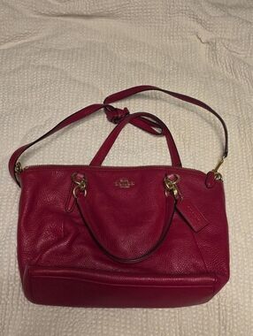 Coach Kelsey Magenta Pebbled Leather Crossbody
